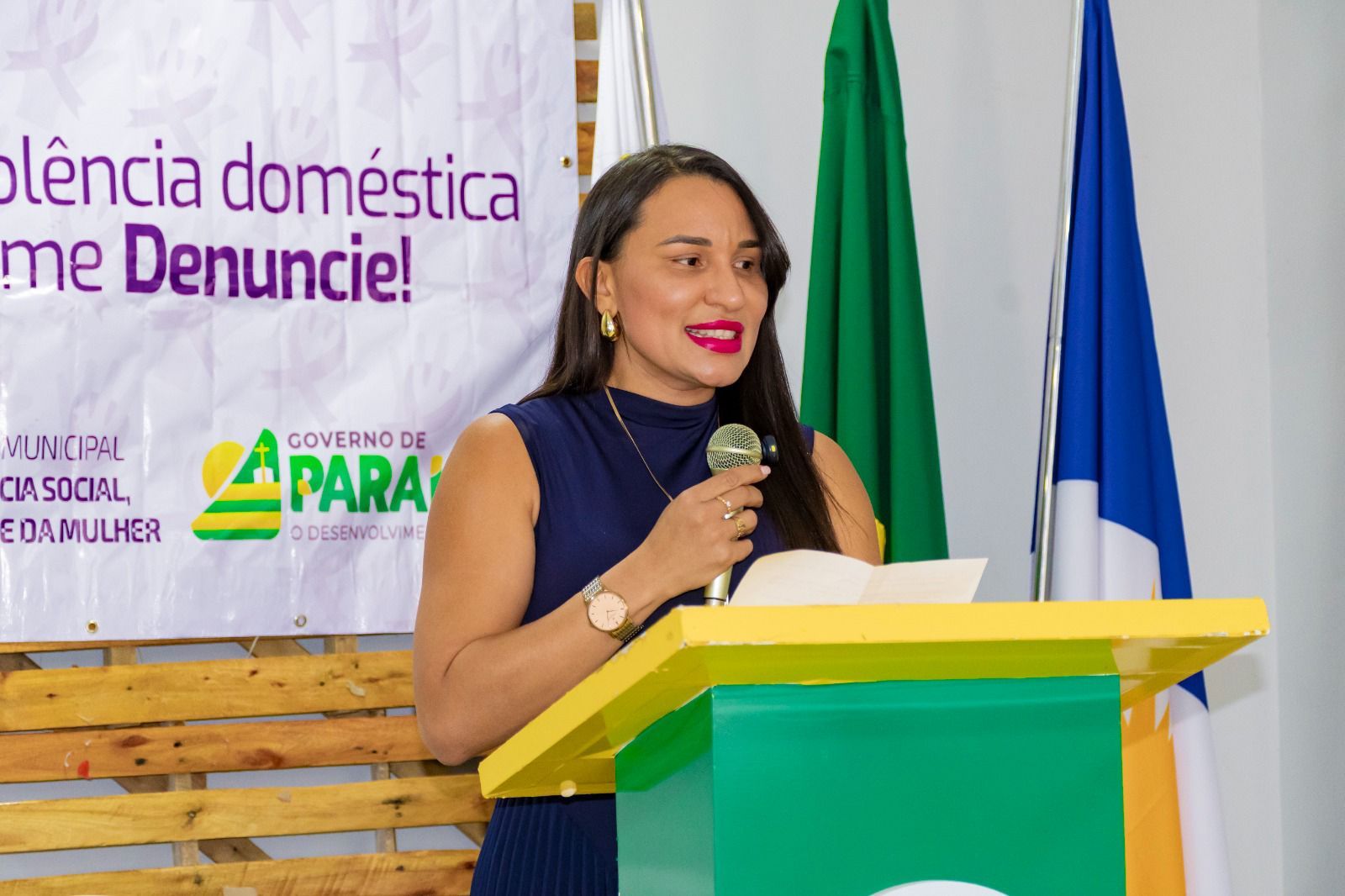 Durante a ação a defensora pública Isakyana Ribeiro discursou sobre os direitos da mulher.