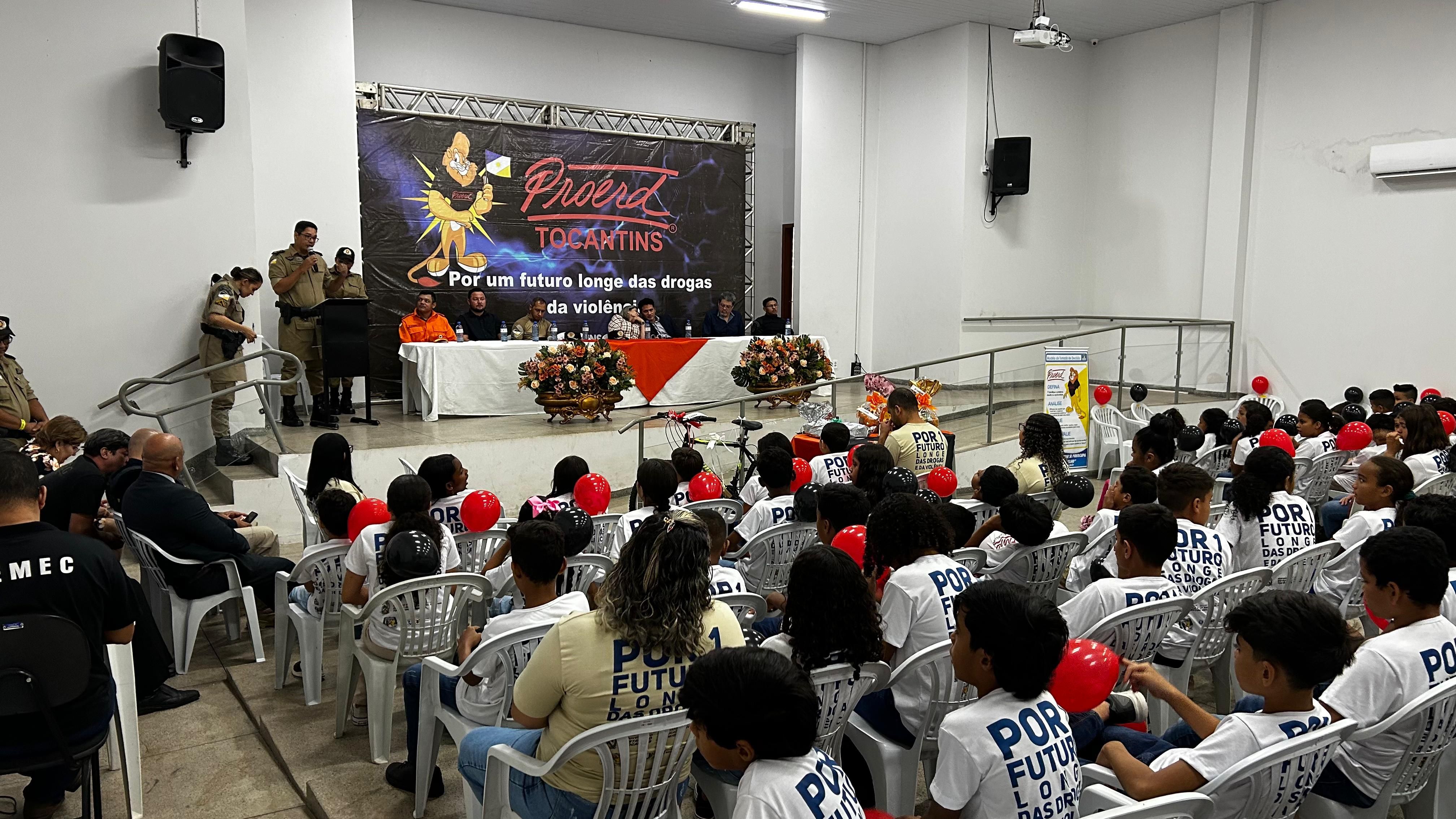 A solenidade foi realizada no Centro de Eventos José Wilson Saboia Nunes