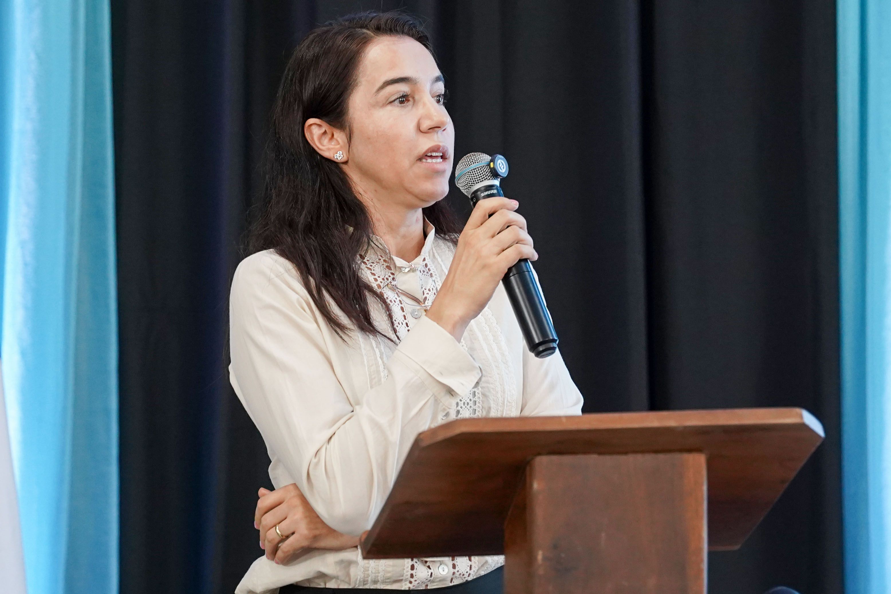 Defensora pública Viviane Lúcia Costa ministrou palestra durante a ação