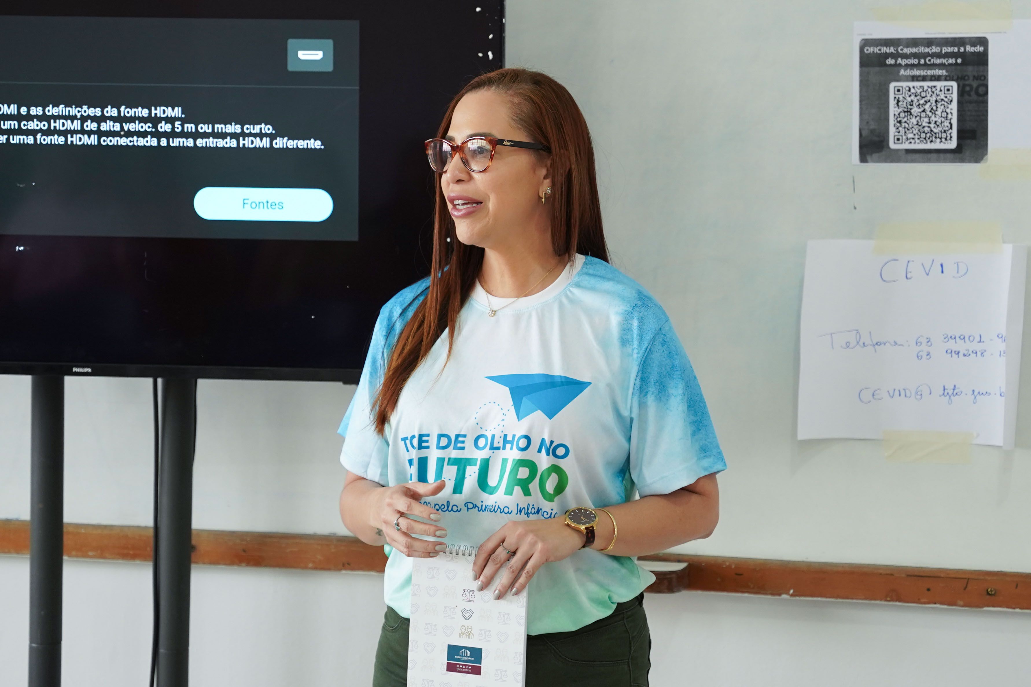 Defensora Pública Elisa Maria conversou com os participantes sobre direitos das crianças e dos adolescentes