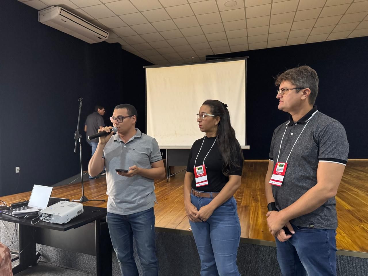 Equipe da DPE-TO de Araguatins presente na Conferência