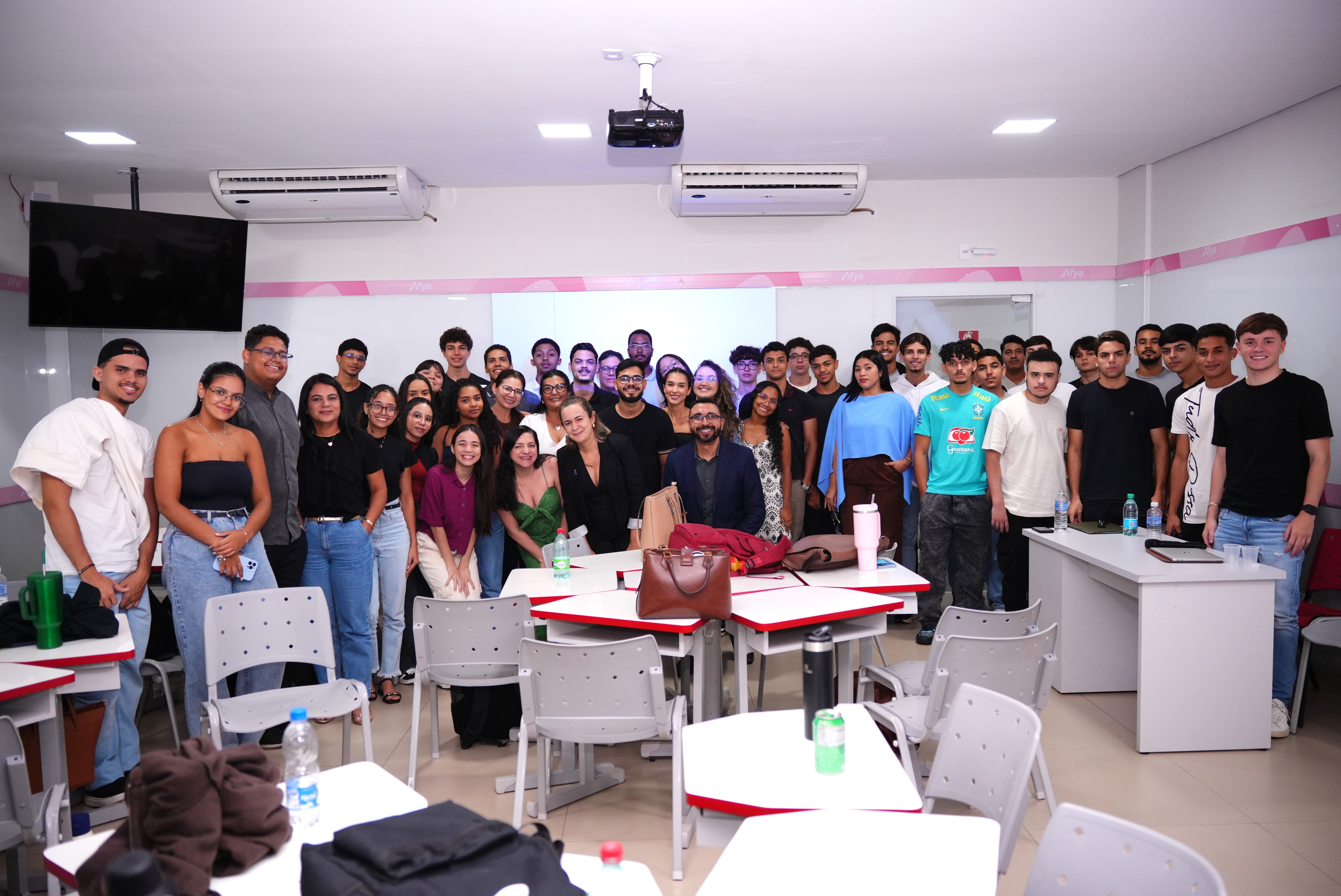 Na Afya, tiveram aula os alunos de 1º e 2º período de Direito do turno Noturno