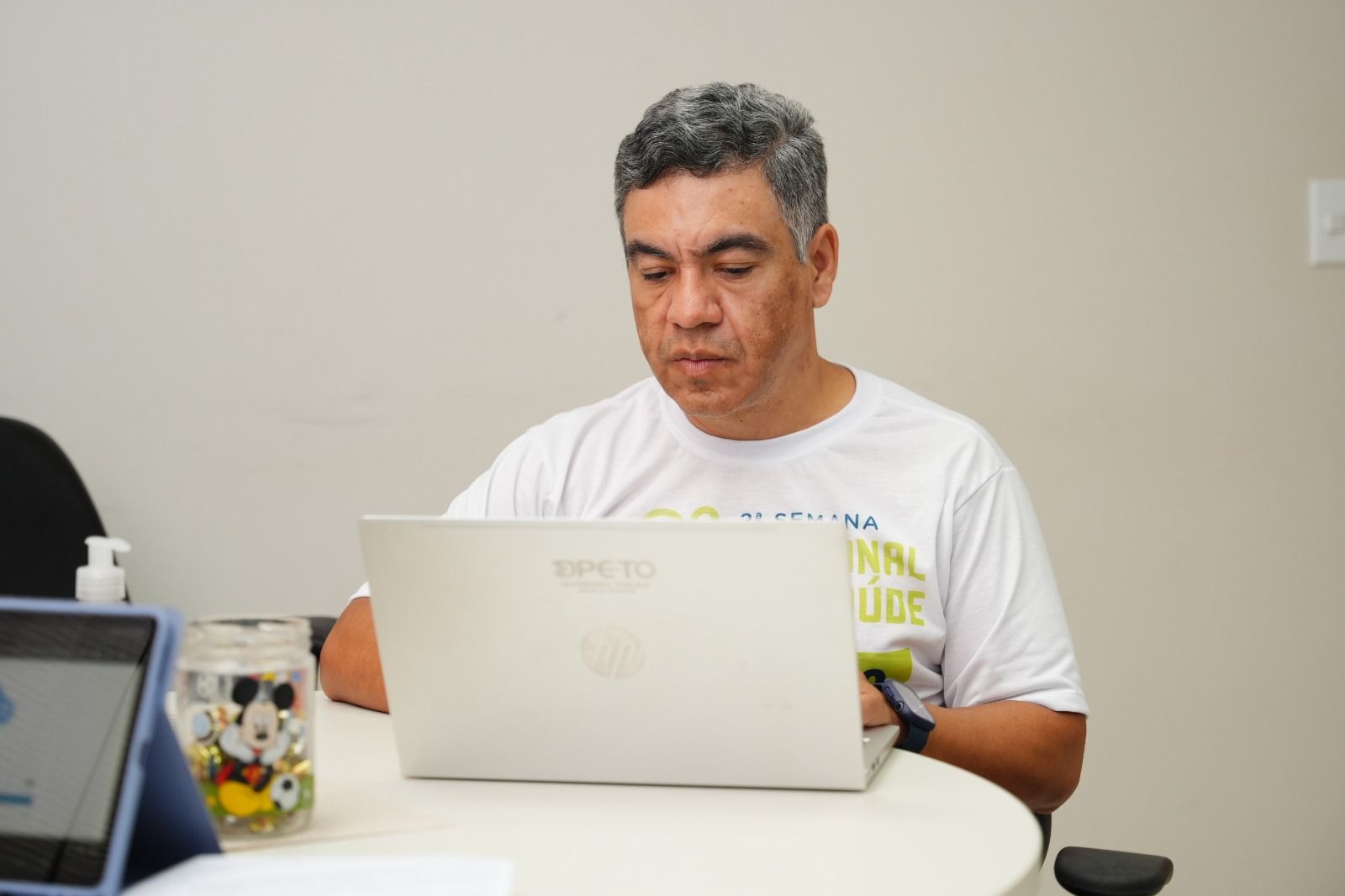 "O foco do mutirão é atender demandas da Vara da Saúde, como consultas, cirurgias e procedimentos", destacou o defensor público Freddy Alejandro