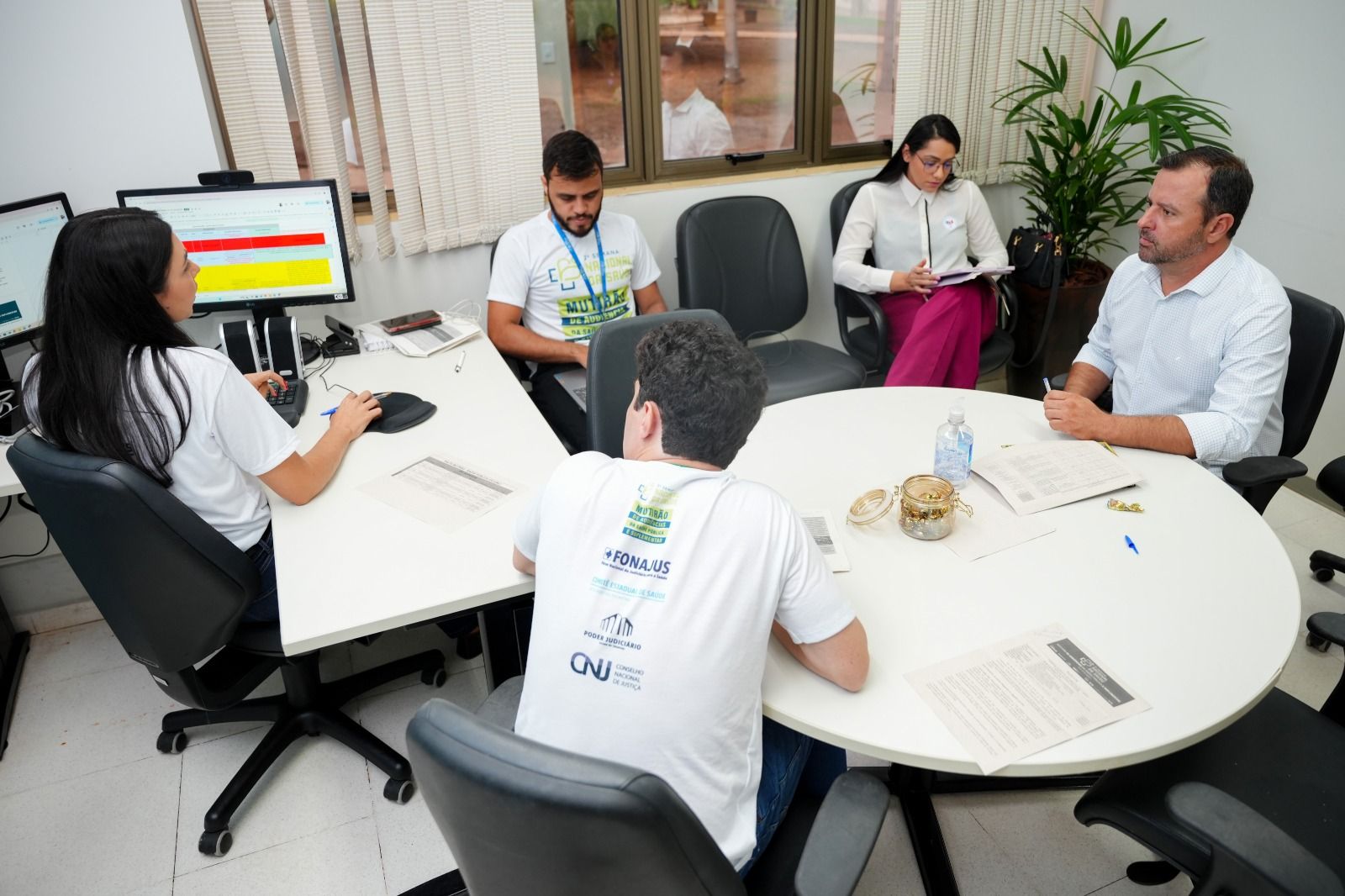 A organização no Tocantins é do Tribunal de Justiça do Estado (TJTO) e conta com a parceria da Defensoria Pública para os atendimentos jurídicos integrais e gratuitos