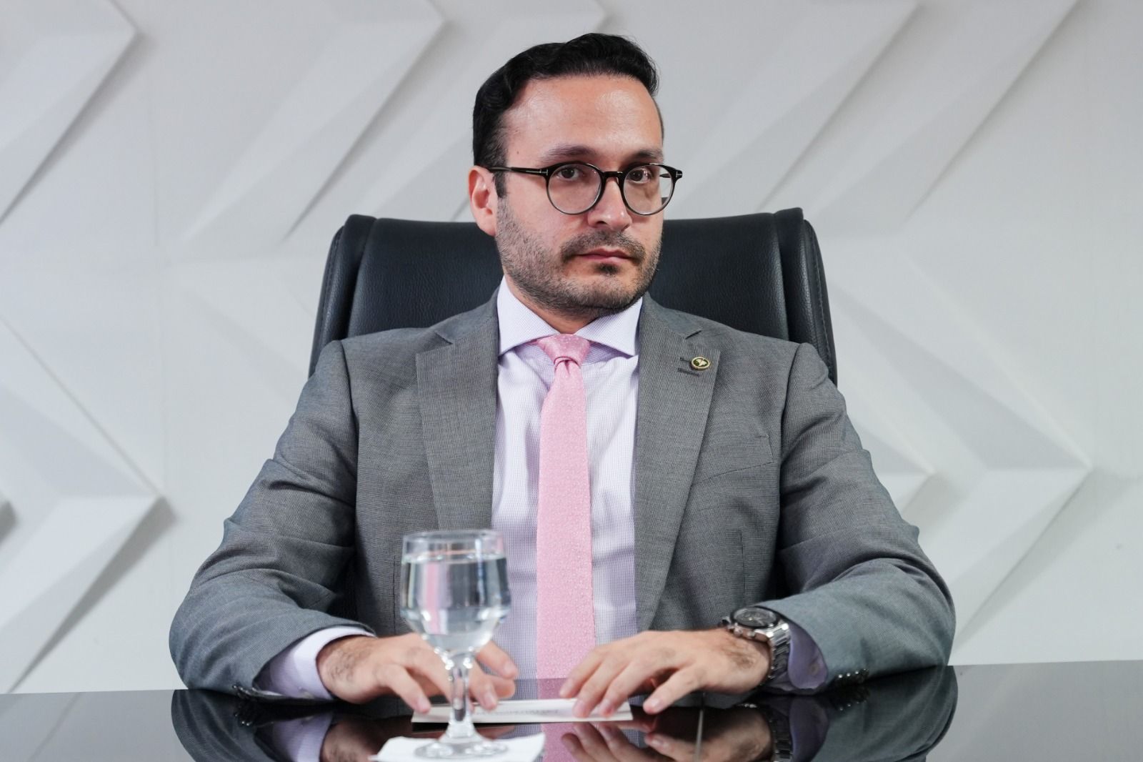 O defensor público Lauro Simões de Castro Bisnetto, exerce a função de coordenador do Núcleo Aplicado das Minorias e Ações Coletivas (Nuamac) em Araguaína