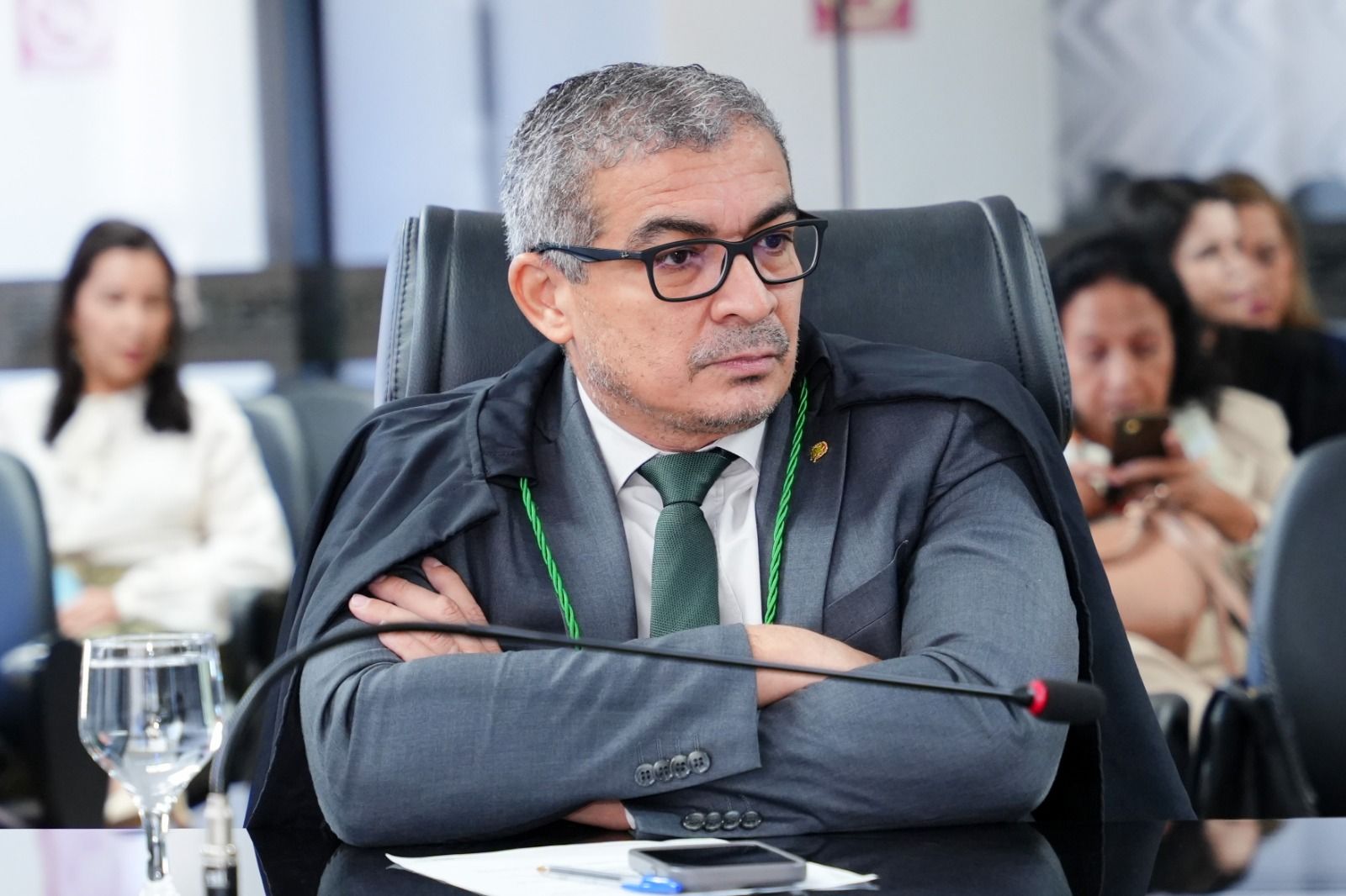 "Como defensores, a cada dia o grau de responsabilidade aumenta, então que vocês tenham o grau de responsabilidade sempre aumentado na percepção social, na recepção jurídica", desejou o corregedor-geral da DPE-TO, Neuton Jardim