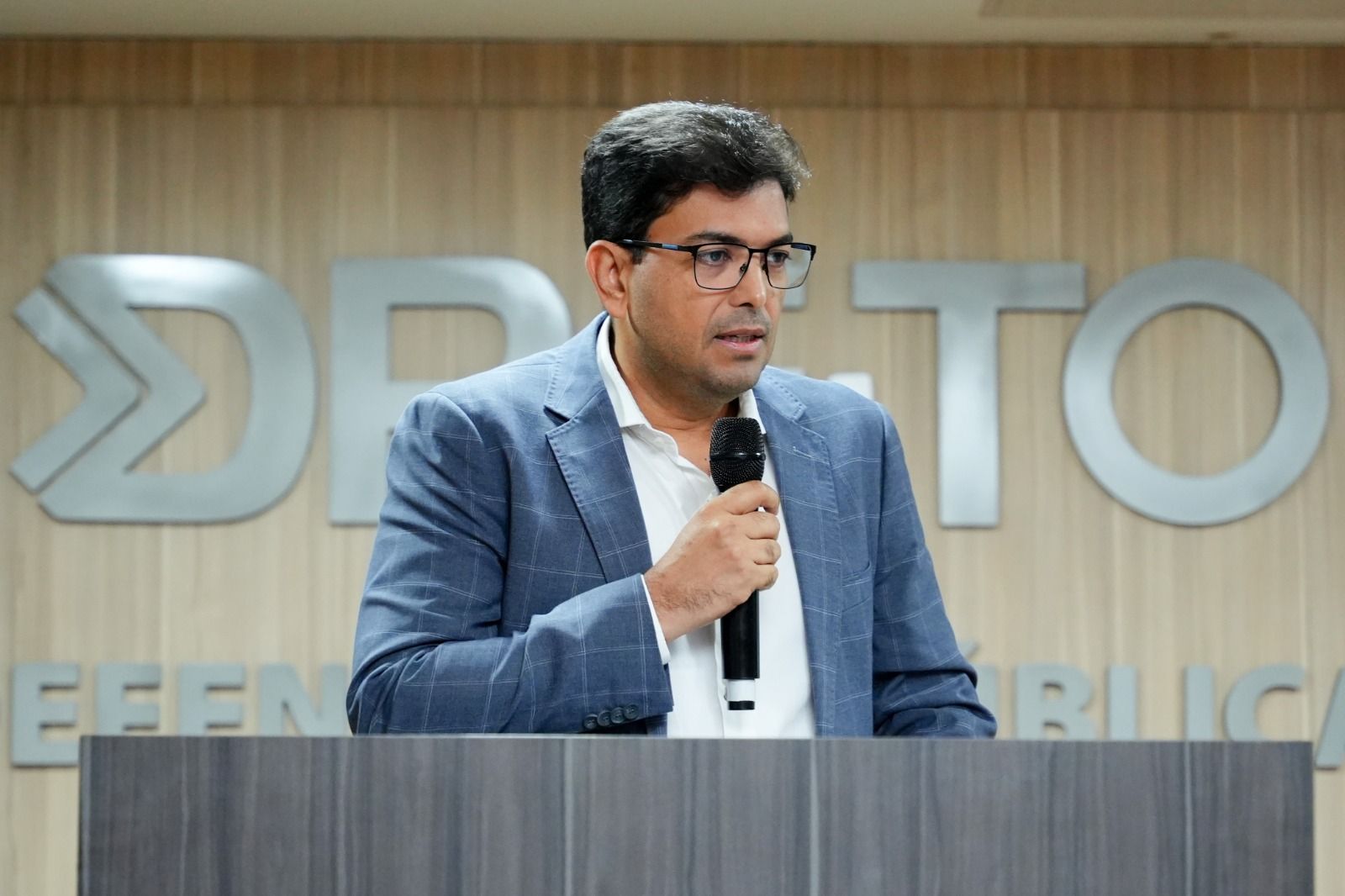 Representando a Esdep, o defensor público Fabrício Silva Brito ressaltou que a iniciativa reafirma o compromisso institucional da DPE-TO com a promoção da dignidade humana e da igualdade material
