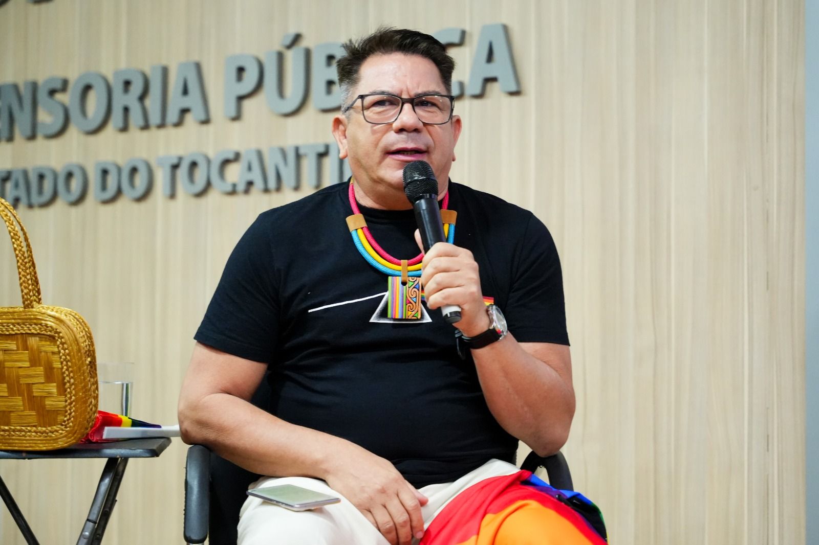 Para o Pós-Doutor Damião Duque destacou a relevância da educação como ferramenta de transformação social e acesso aos direitos
