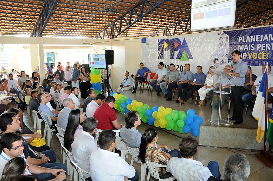 Defensor público geral, Marlon Amorim durante pronunciamento