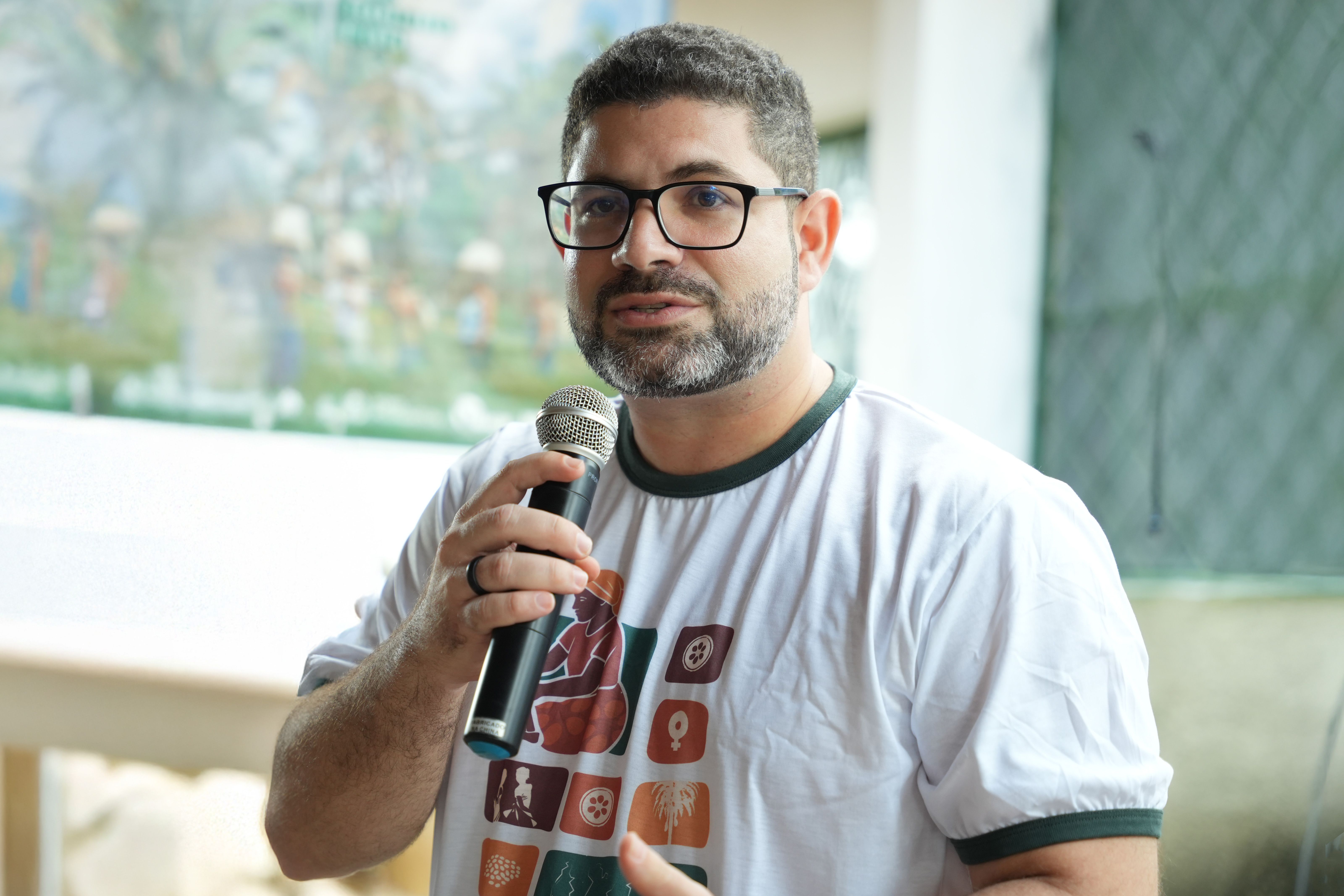 Para o defensor público Alexandre Maia, estar na comunidade reforça o compromisso institucional da Defensoria Pública de levar o acesso à justiça a todas e todos