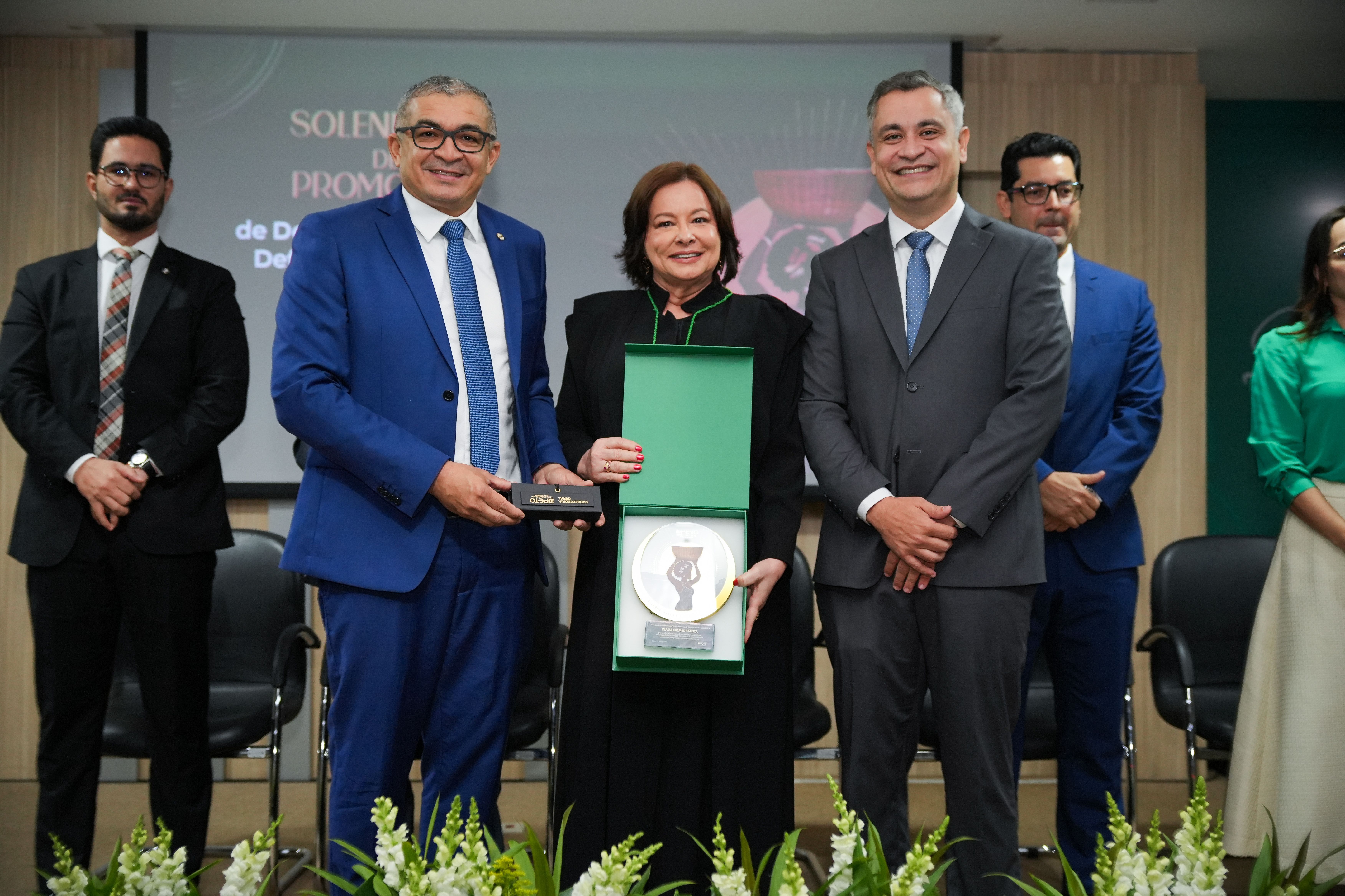 Defensora pública promovida Inália Gomes Batista