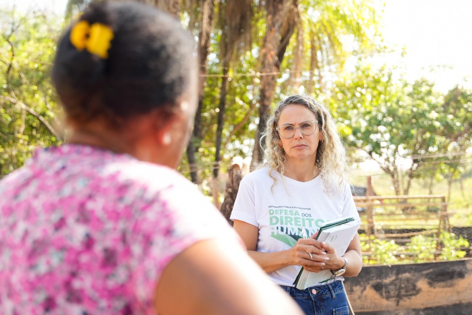 Durante a diligência, foram realizadas a verificação da situação atual, a identificação e o mapeamento das posses e o cadastramento individualizado das famílias ocupantes