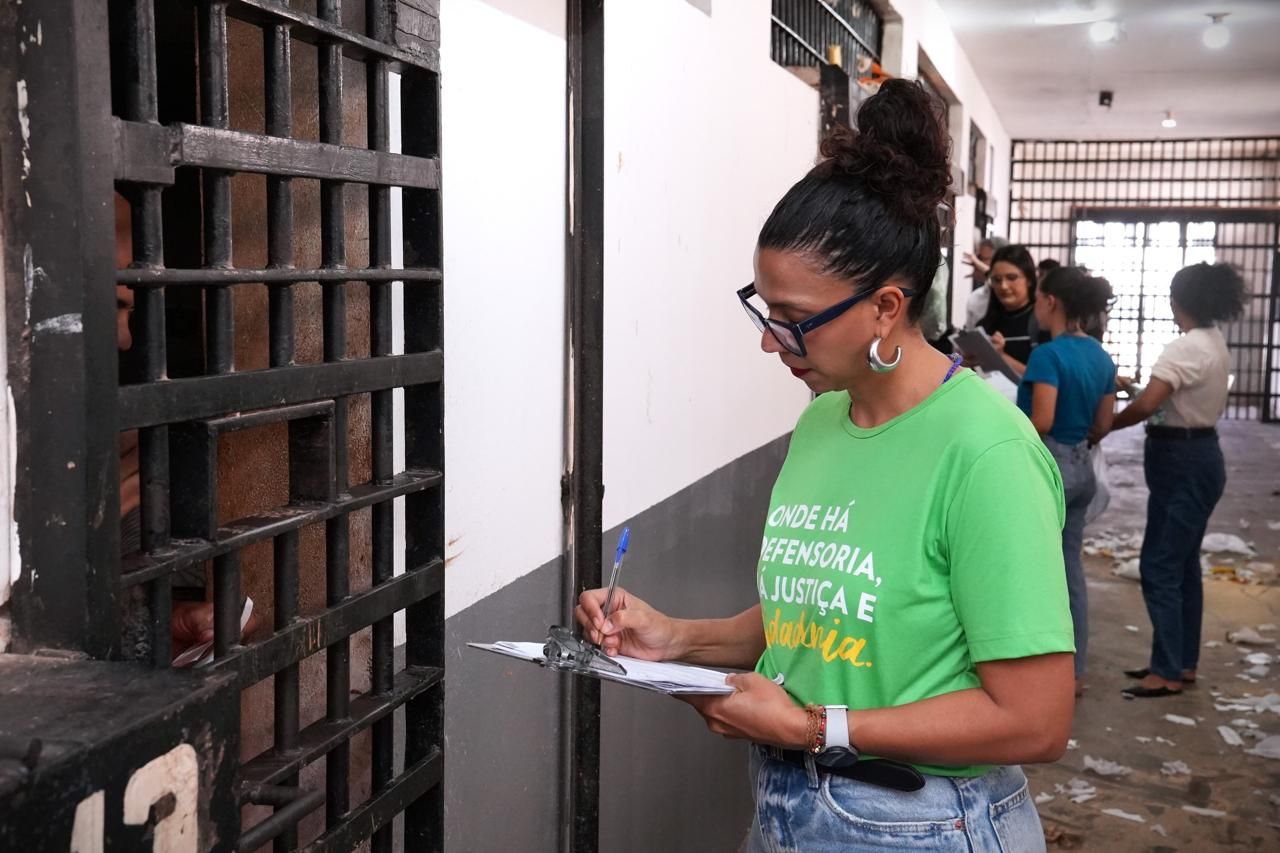 Defensora pública Denize Souza Leite integrou equipe de atendimento