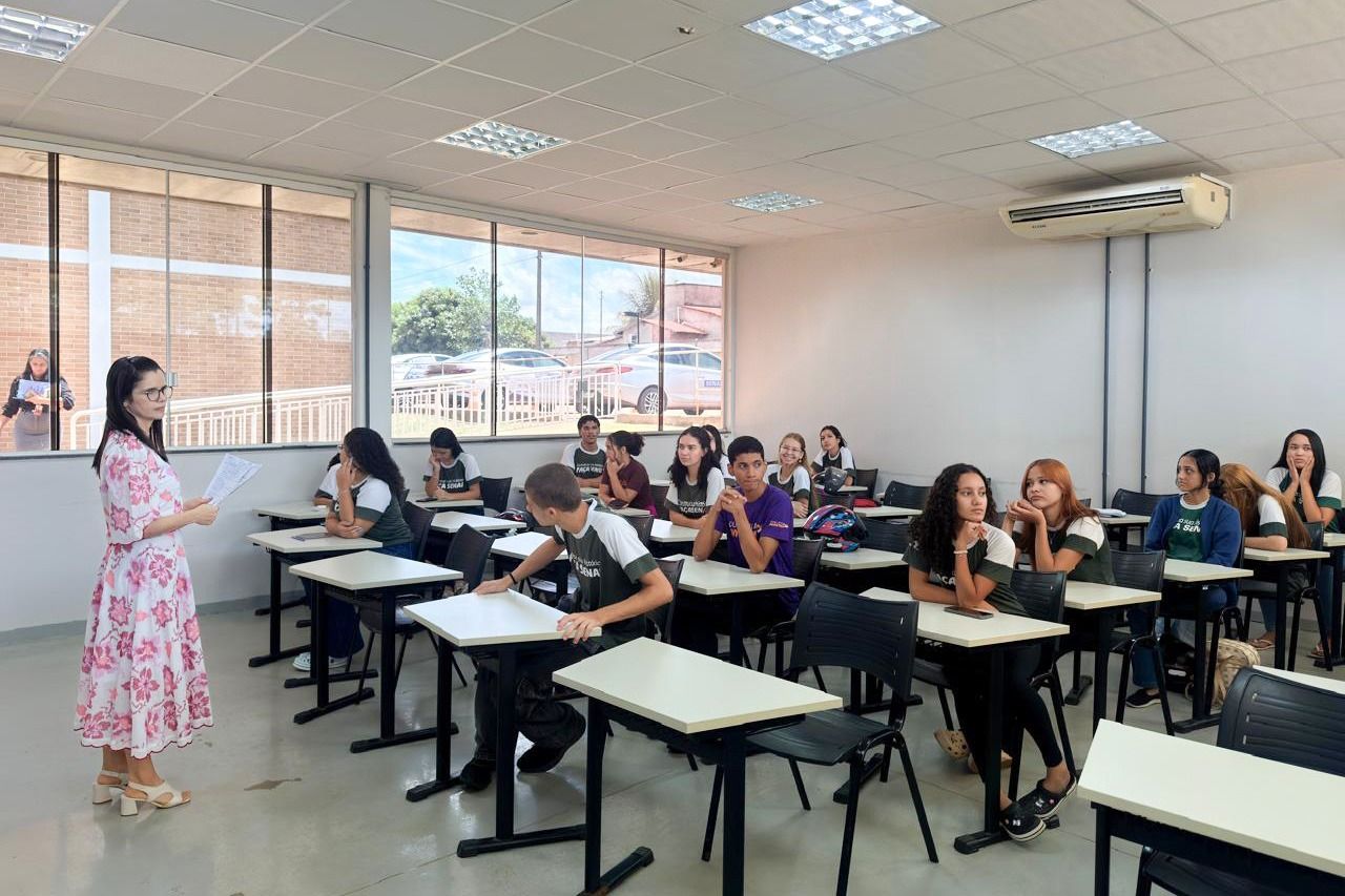 Na oportunidade os jovens ainda puderam tirar dúvidas sobre o atendimento da Defensoria Pública.