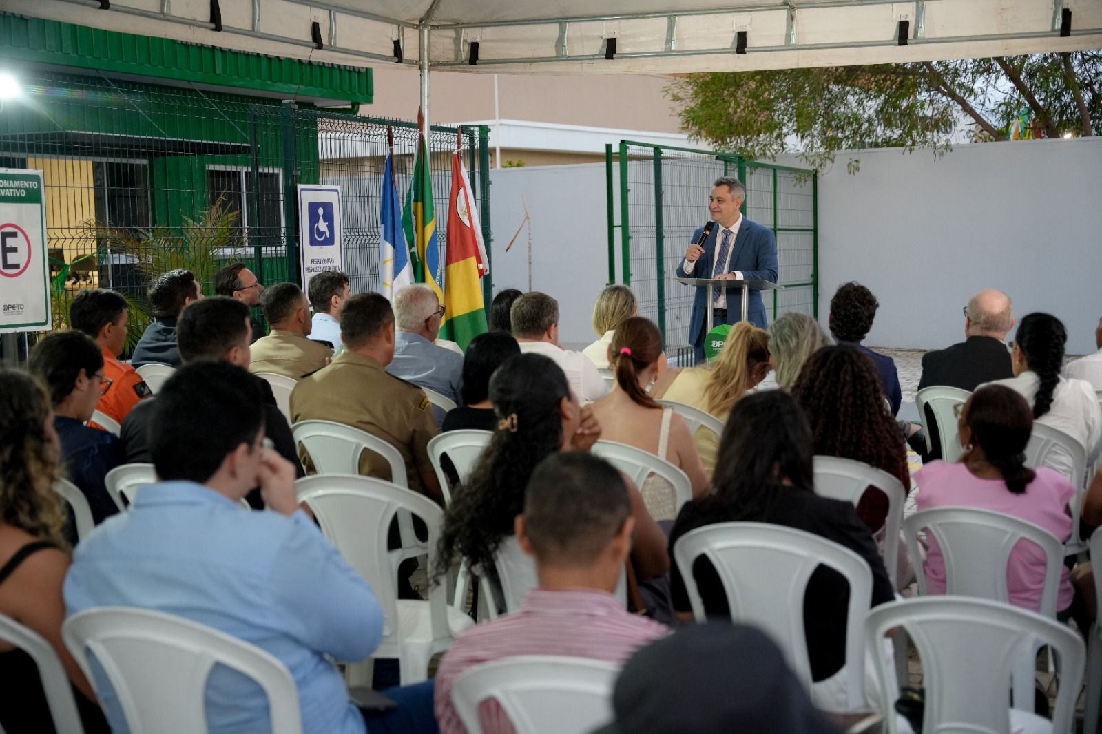 A solenidade reuniu, ainda autoridades locais, representantes instituições de ensino, de organizações sociais e de órgãos de segurança pública