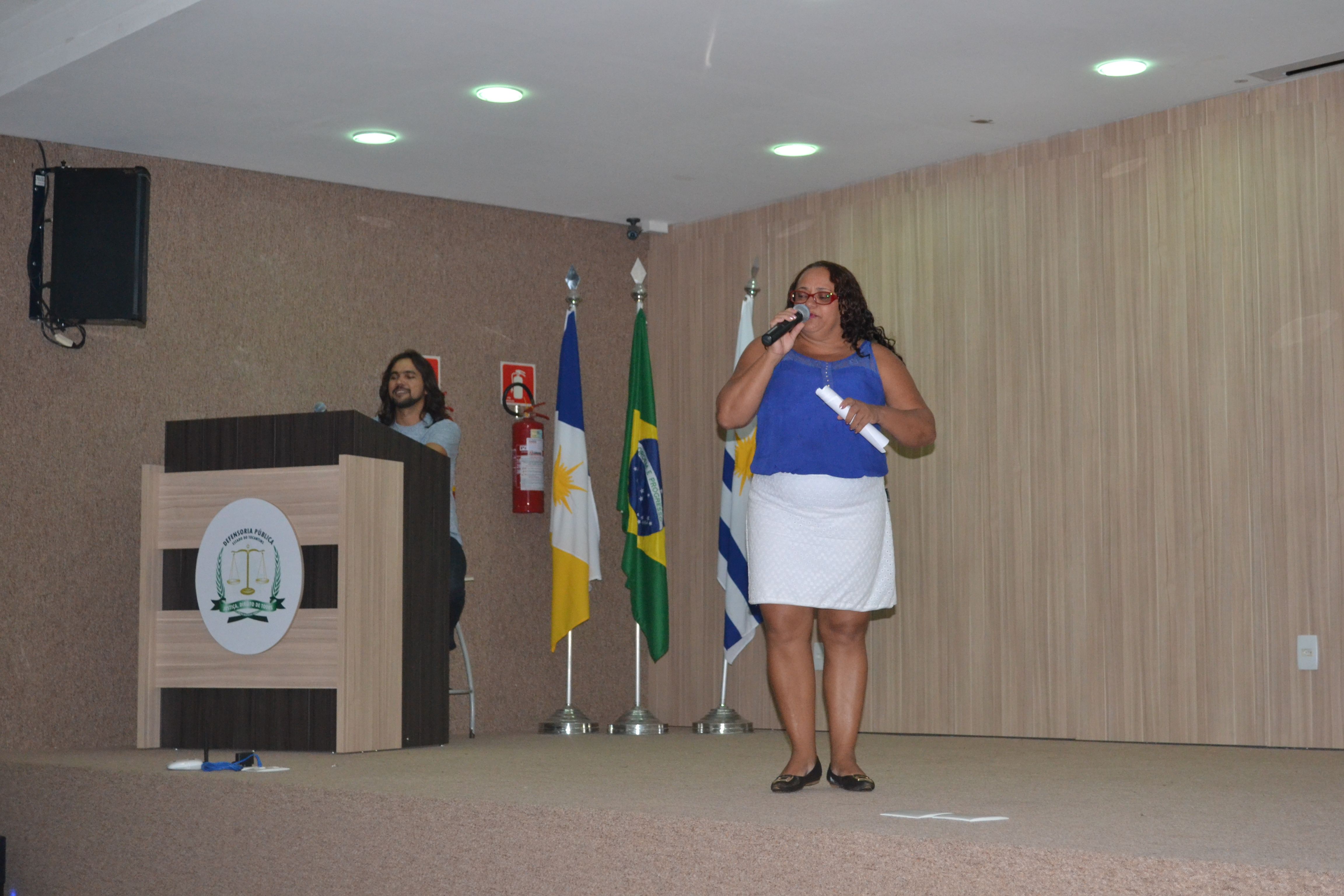 Maria Neves Vieira contou causos e divertiu o público