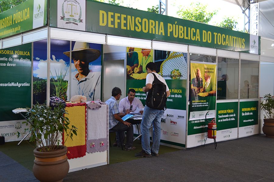 Estande de atendimento da Defensoria Pública do Tocantins