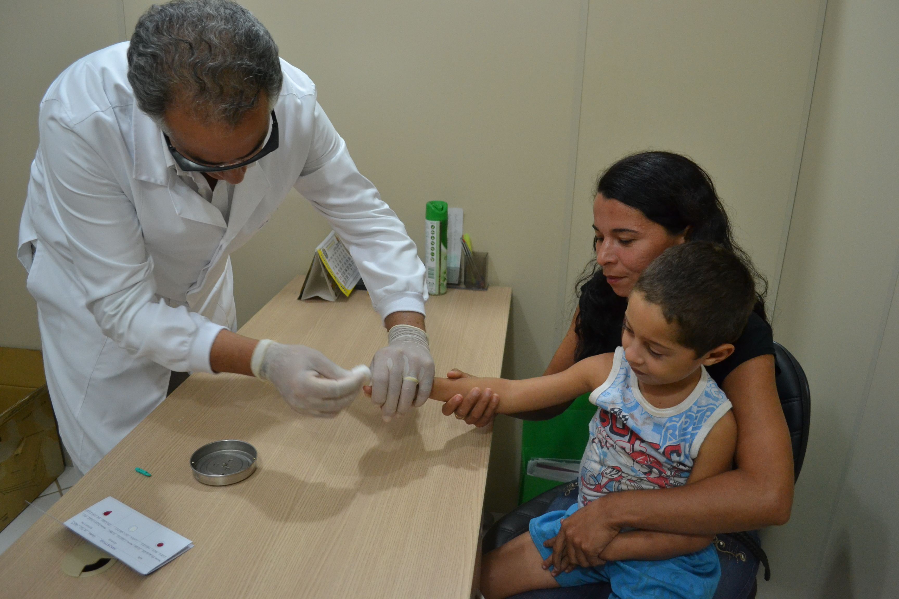 Assistidos durante coleta para exame de DNA