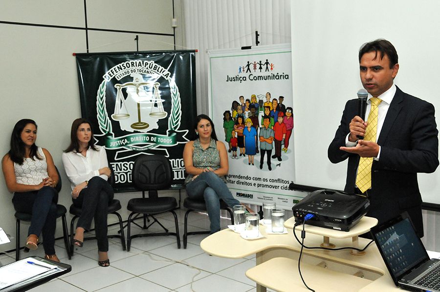 Defensor público geral, Marlon Amorim durante pronunciamento