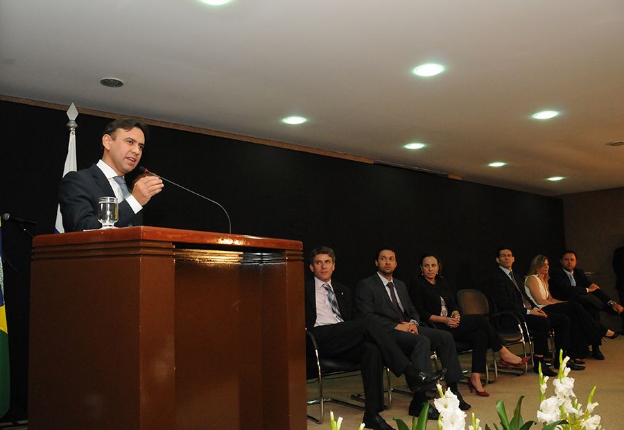 Defensor público geral, Marlon Amorim em pronunciamento