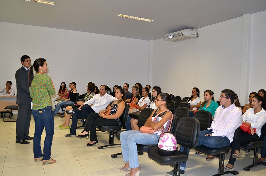 Servidores apresentam instituição