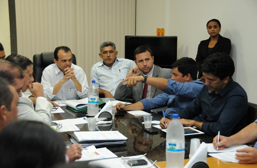 Defensor participa da reunião sobre regularização fundiária