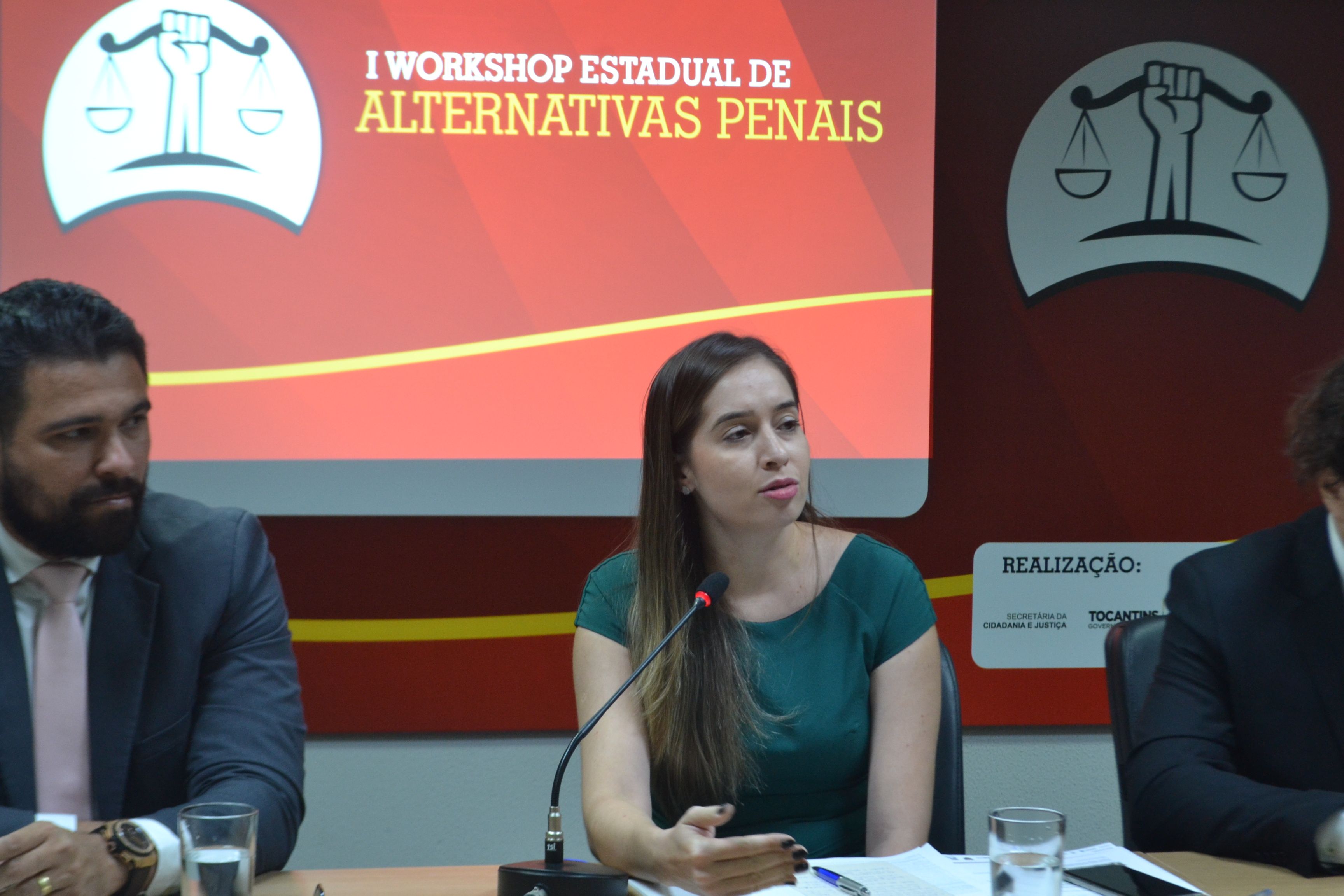Defensora pública Michele Vanessa do Nascimento, da Execução Penal de Araguaína