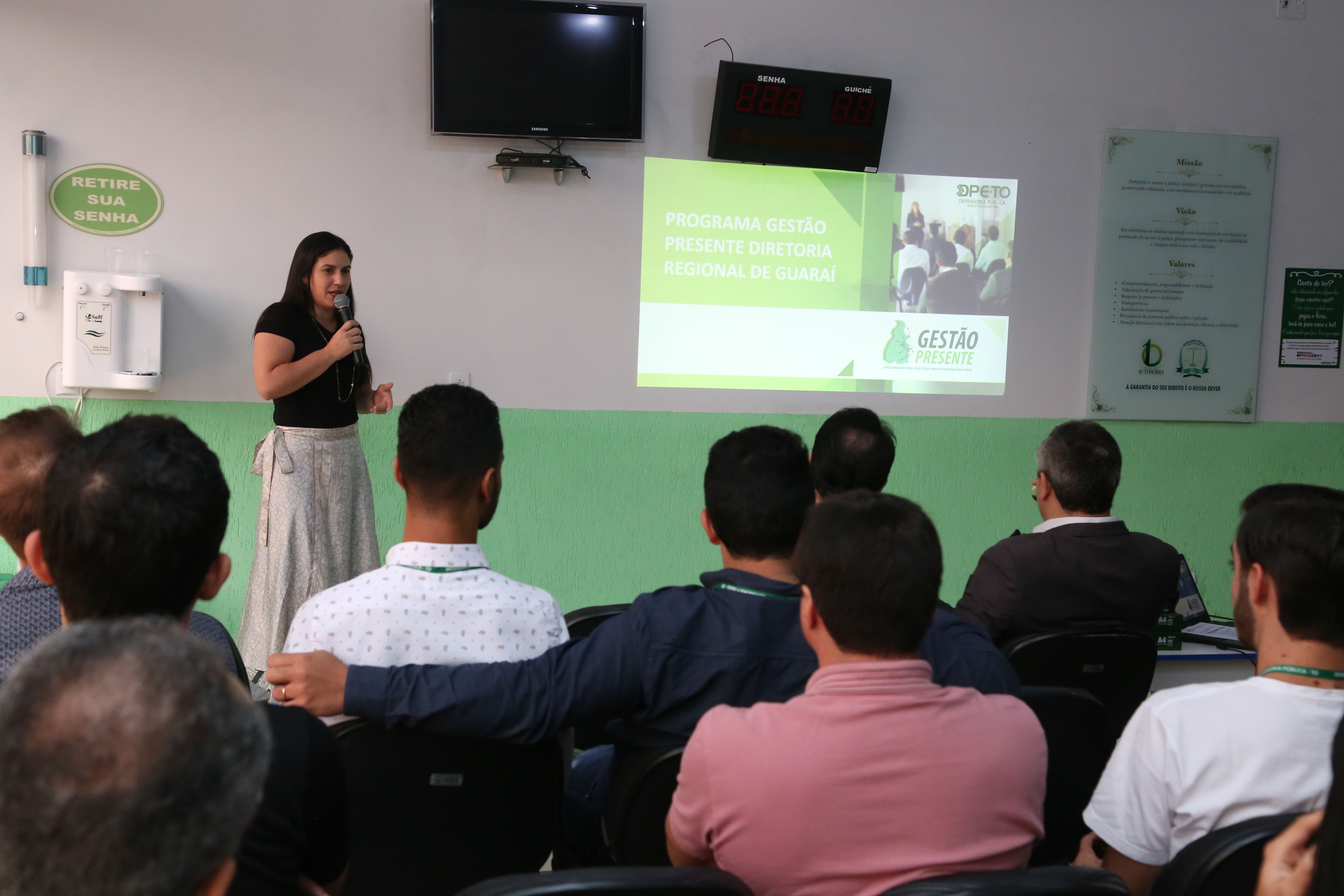 Diretora da Regional da DPE no Município, defensora pública Luciana Oliani Braga