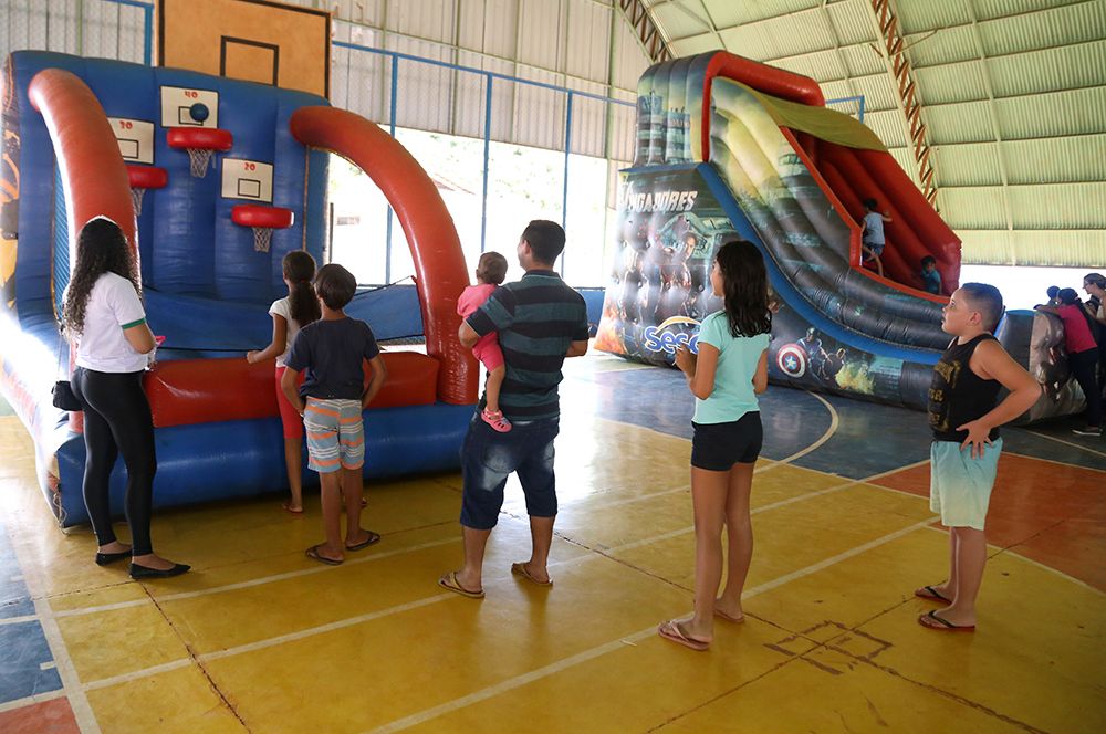 As crianças curtiram a área de lazer com várias opções de brinquedos