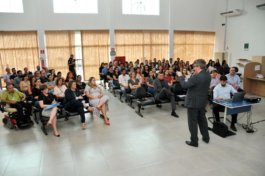 Reunião na Diretoria Regional de Araguaína
