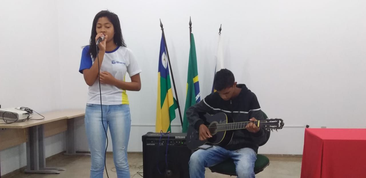Audições com os estudantes que irão concorrer na modalidade música