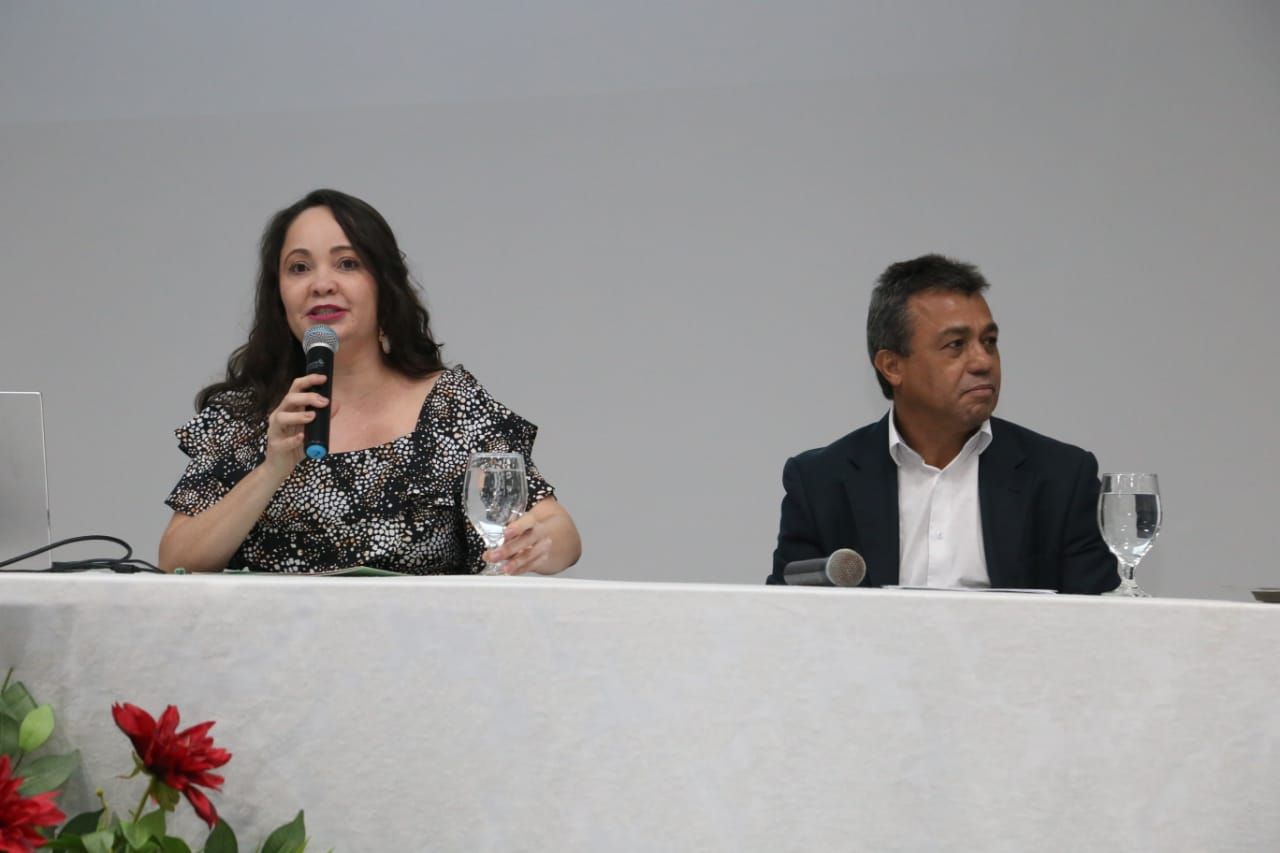 Defensores públicos Napociani Póvoa e Kita Maciel