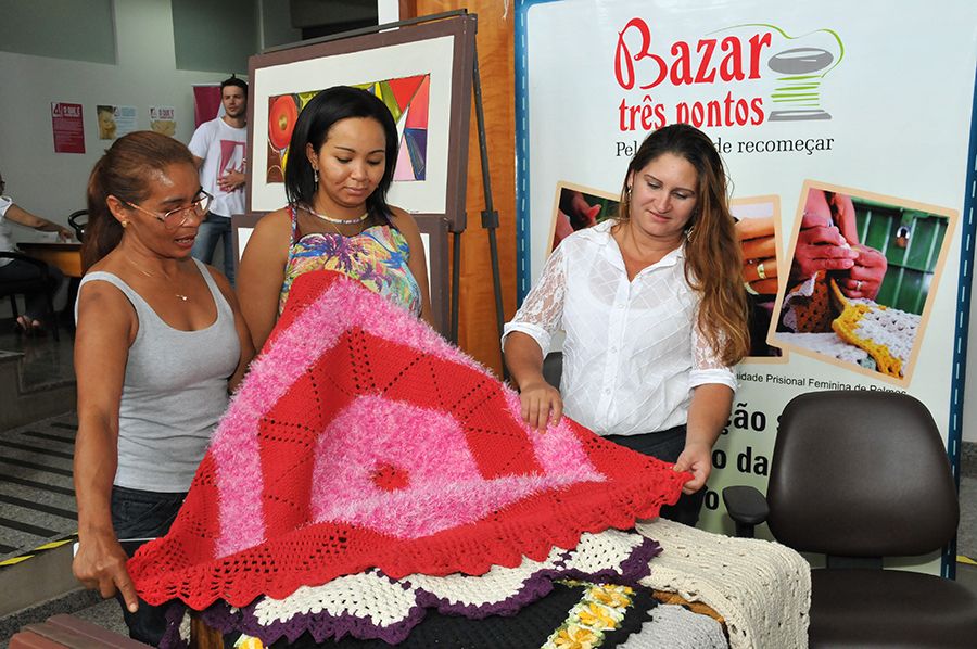 Bazar Três Pontos participa da programação neste mês de março, da exposição em homenagem a mulher no Tribunal de Justiça