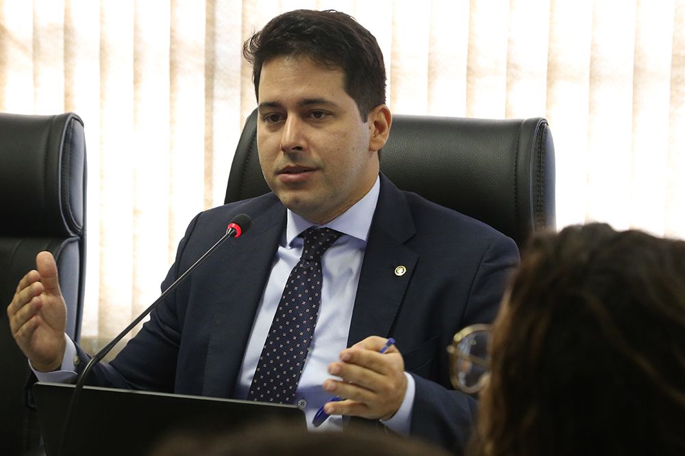 Defensor público corregedor-geral da DPE-GO e 2º vice-presidente do CNCG, Luiz Henrique Silva Almeida.