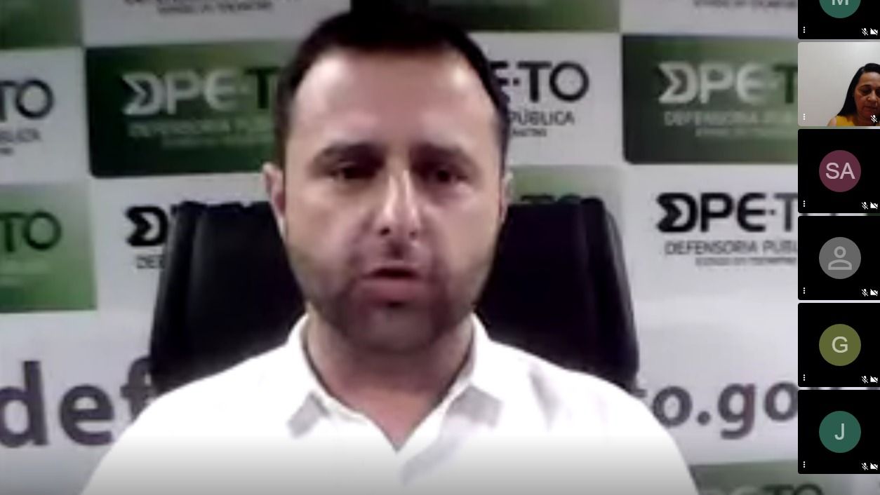 O defensor público coordenador do Nusa, Arthur Pádua, foi o responsável pelo direcionamento das discussões