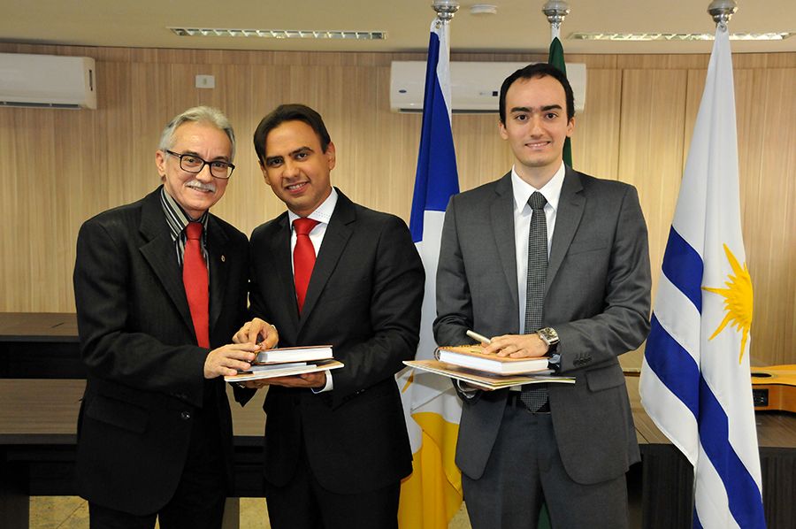 Ricardo Felipe, defensor público geral, Marlon Amorim e o defensor empossado Felipe Cury