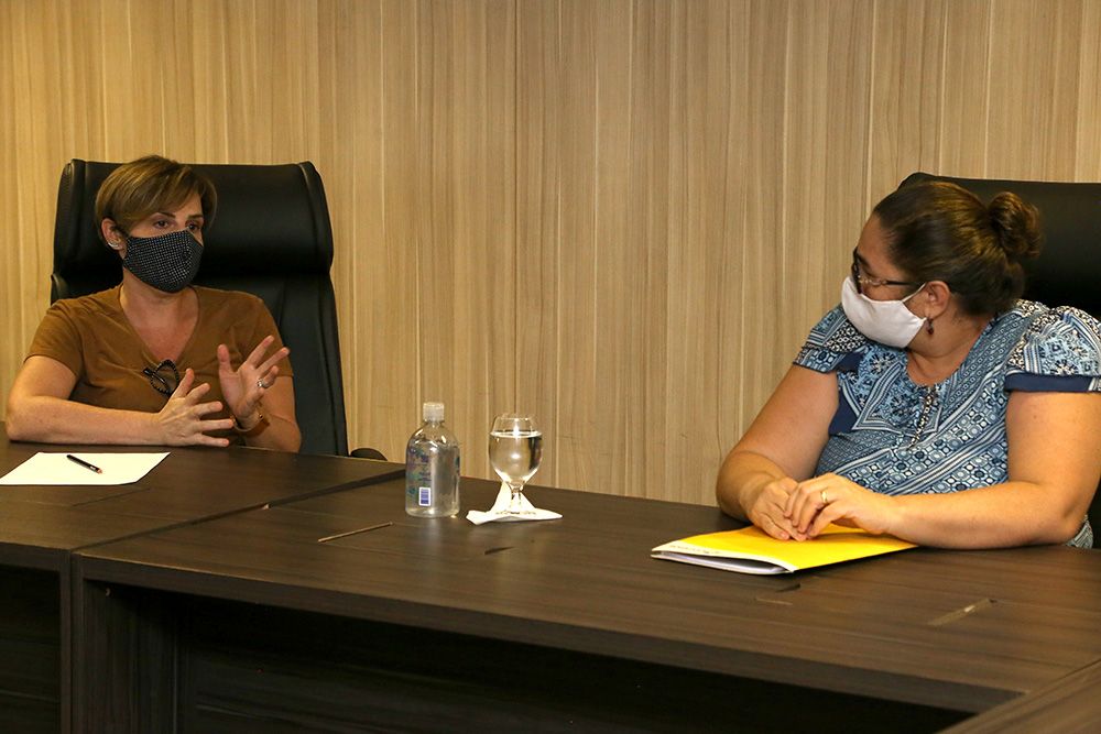 Também estiveram presentes a coordenadora de Gestão de Pessoas, Tatiana Passarini Scarceli, e a agente de Correios, Roselma Dias Carneiro