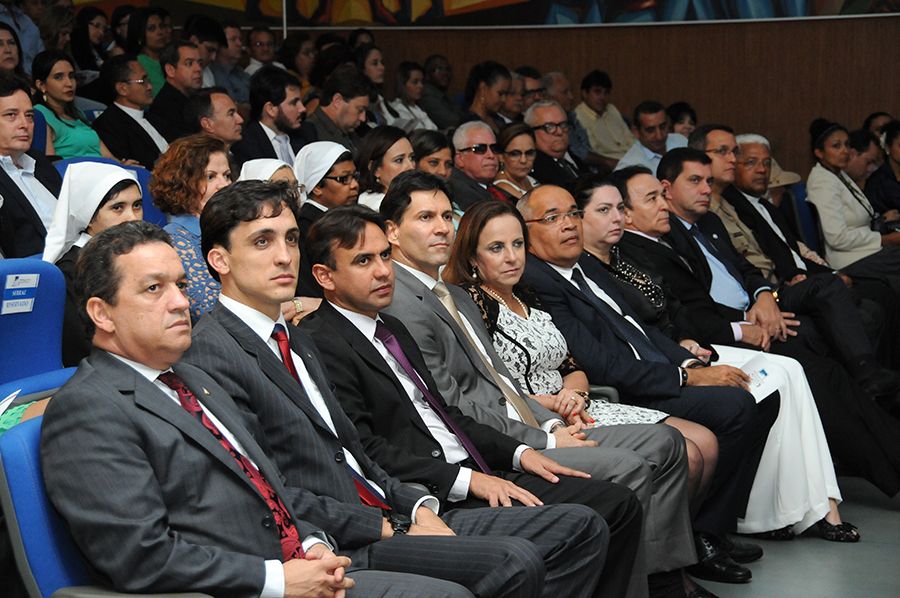 Defensor público geral, Marlon Amorim e autoridades  prestigiam Sessão Solene Especial 25 anos do TCE