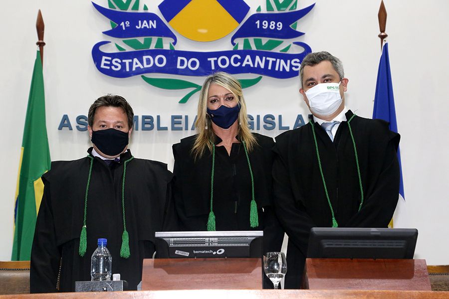 Estellamaris com o subdefensor público-geral Pedro Alexandre (D) e o superintendente de defensores públicos, Danilo Frasseto