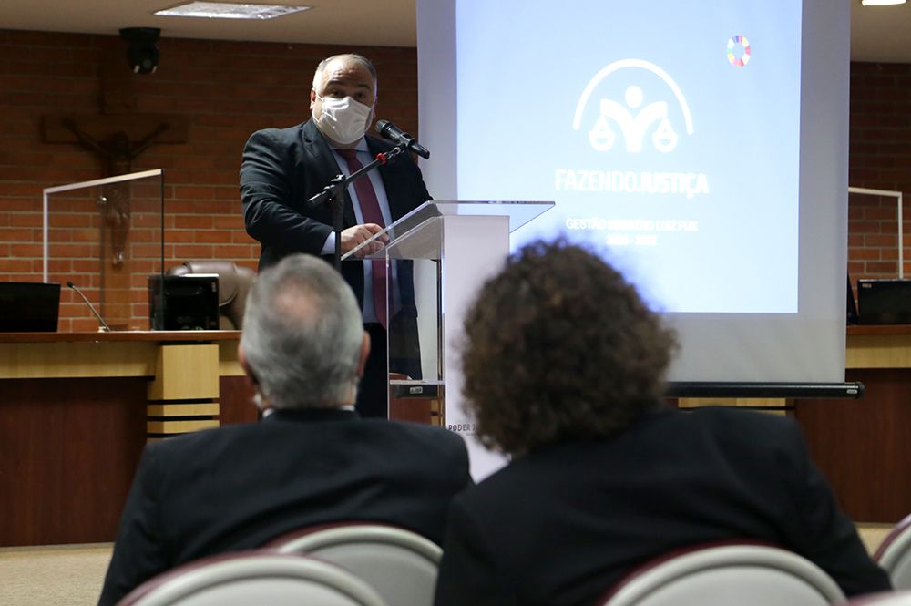 Juiz Luís Geraldo Sant'ana Lanfredi deu mais detalhes do projeto