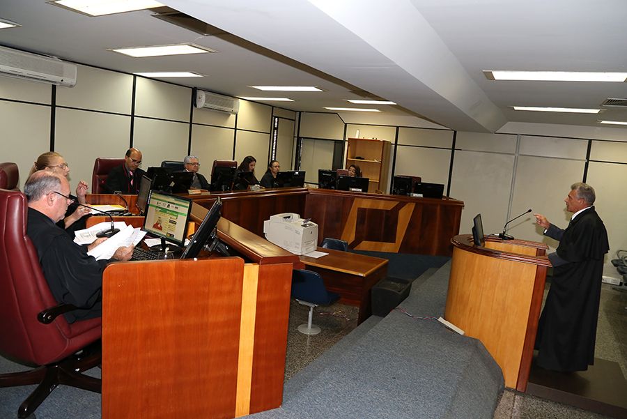 Defensor publico Valdeon Batista Pitaluga durante a Sustentação Oral de assistido da Defensoria Pública