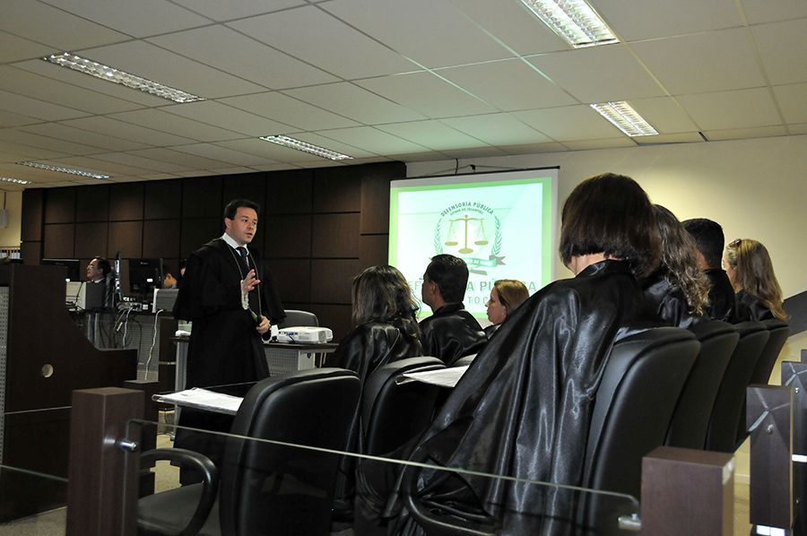 Defensor público e coordenador do NUJURI, Danilo Michelini
