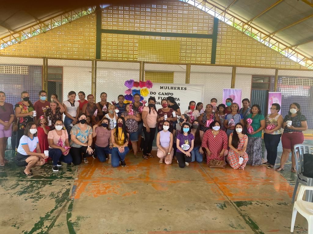 Mulheres que participaram da roda de conversa em Couto Magalhães