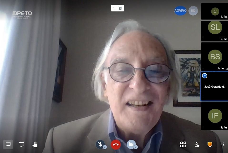 Mesa redonda "Teoria Crítica dos Direitos Humanos" contou com o professor José Geraldo de Sousa Júnior