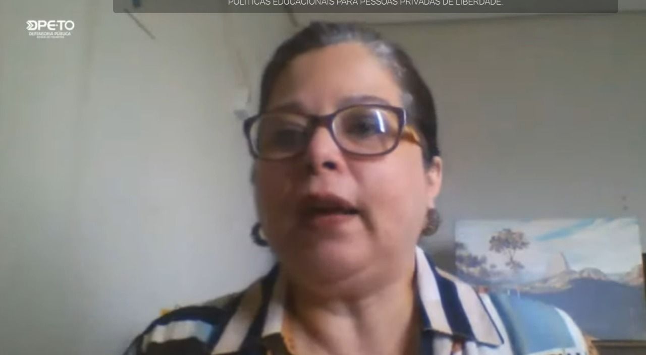 Gislene Santos Moreira palestrou sobre "Políticas Educacionais para Pessoas Privadas de Liberdade"