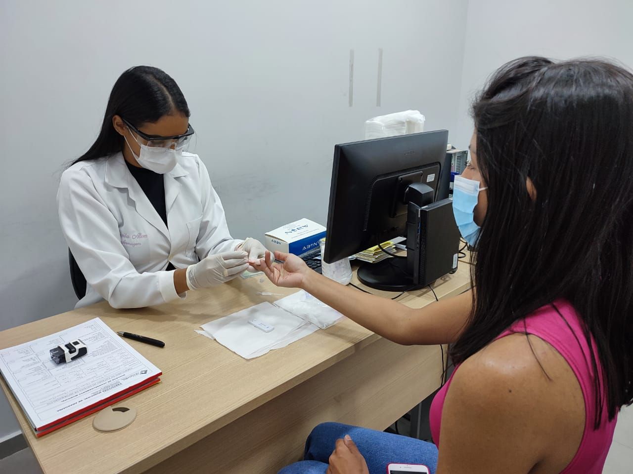 Assistidos(as) aproveitaram o momento para fazer exames e atualizar o cartão de vacina