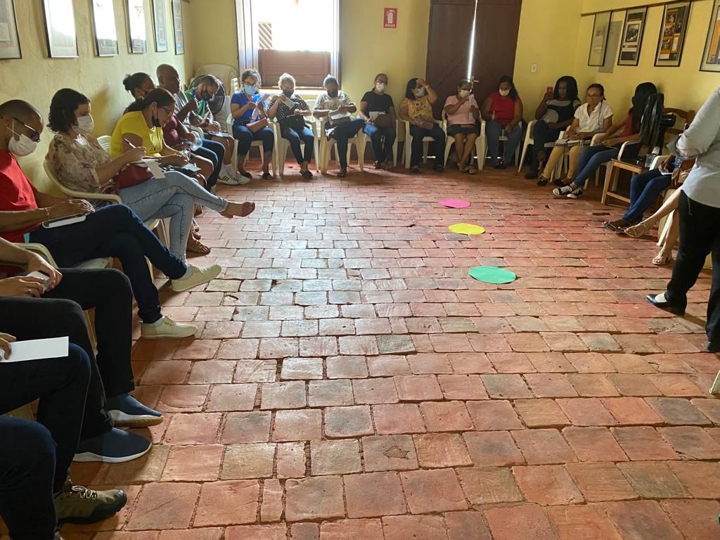 Palestra com servidores Comsaúde sobre violência sexual contra crianças e adolescentes