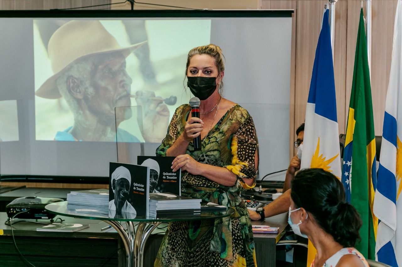 Estellamaris Postal falou do orgulho da primeira obra literária da Instituição ser sobra os quilombolas do Tocantins