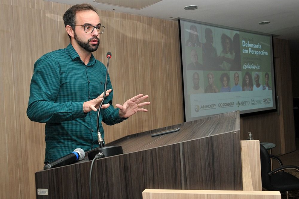 Caio Paiva falou sobre a postura dos profissionais na atuação do dia a dia e na defesa dos direitos humanos