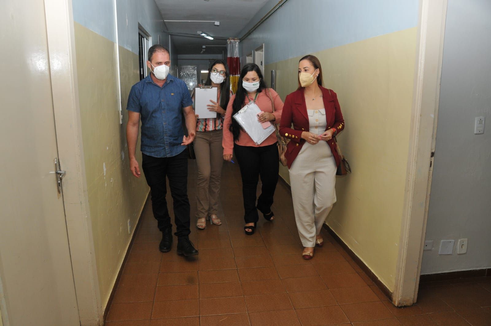 Equipe visitou vários setores do hospital
